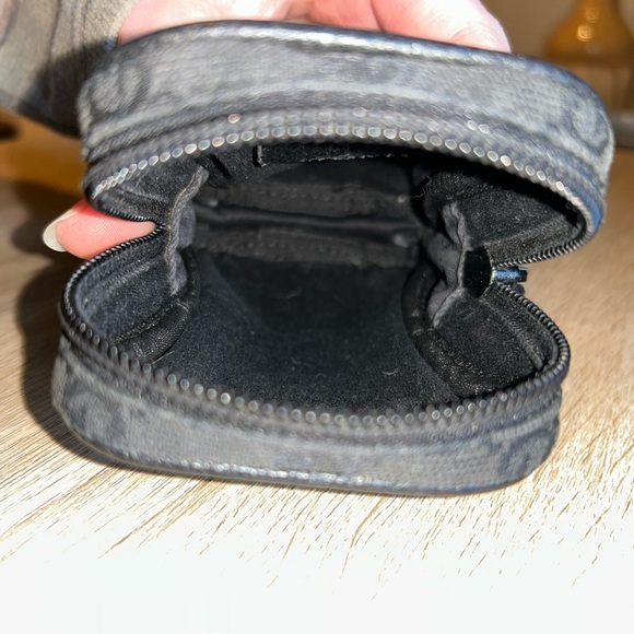 Gucci Black Monogram vintage cigar/cigarette case - Picture 2 of 5